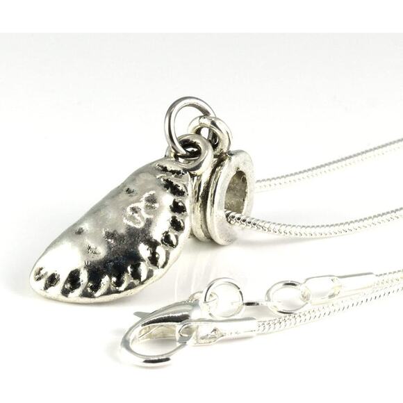 Pierogi Necklace - Dumpling Necklace a Food Jewelry Pendant - Picture 4 of 8